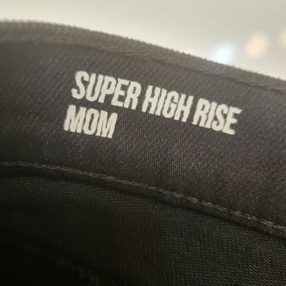 Rewash Brand SUPER HIGH RISE MOM SHORT W/ CUFF Size 5/27 NWT - Picture 12 of 12